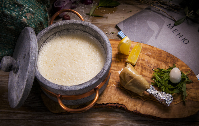 Куриный суп с рисом и яично-лимонной заправкой (360 р.)